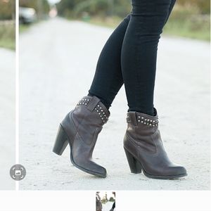 Frye Jenny Cut Stud Short Boot Charcoal 7.5M